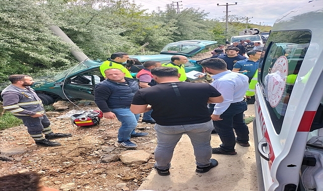 Direğe çarpan otomobildeki 13 yaşındaki çocuk öldü