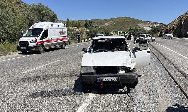 İki otomobilin çarpışması sonucu bir kişi yaralandı