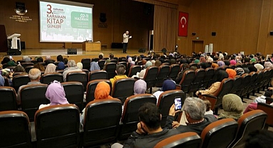 Karaman'da Nurullah Genç okurlarıyla bir araya geldi