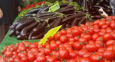 Karaman'da Semt Pazarında Fiyatlar 