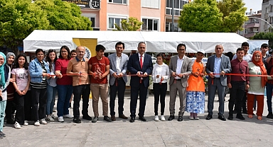 Özel Öğrencilerden Özel Yılsonu Sergisi