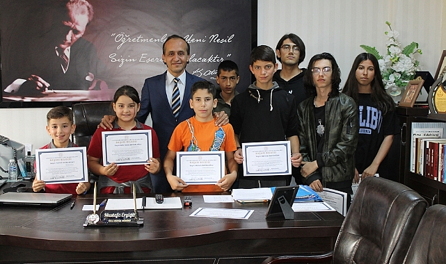 Paşa Torunları 70 Dakika Okuyor Projesi Final Yaptı