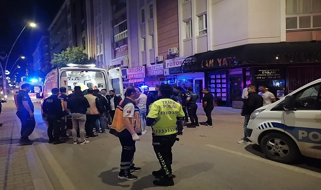 Silahlı kavgada 7'si polis 11 kişi yaralandı