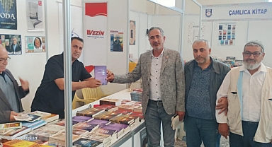 Yeniden Refah Partisi'nden Kitap Fuarı'na Ziyaret