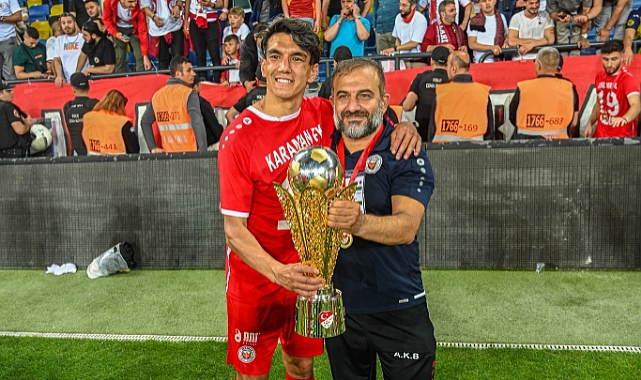 Akın Akman Batman Petrolspor ile anlaştı