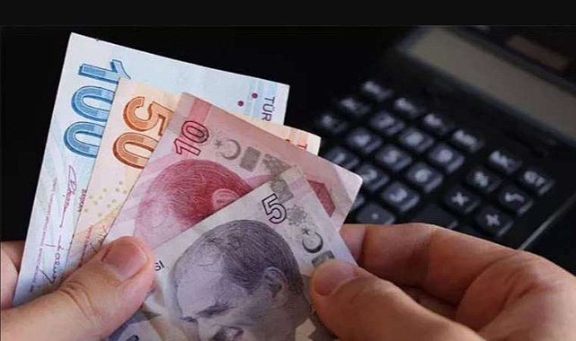Emekliler yüzde 25 zam alacak. EYT’liler bu artıştan faydalanamayacak