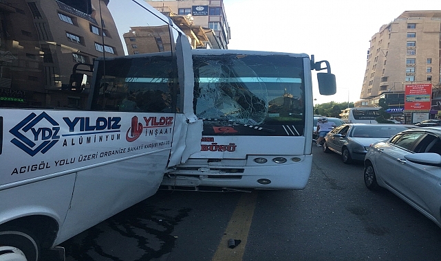 İki halk otobüsünün çarpıştığı kazada 9 kişi yaralandı