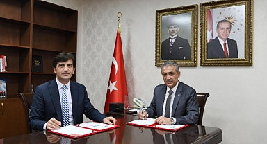 İki Önemli Projede İmzalar Atıldı