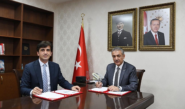 İki Önemli Projede İmzalar Atıldı