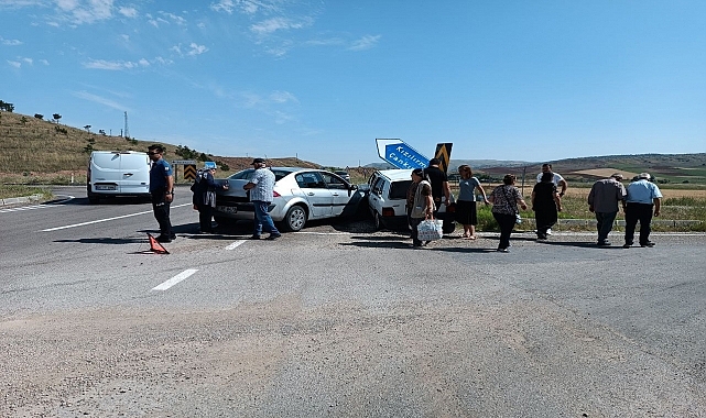 İki otomobilin çarpışması sonucu 1 kişi yaralandı