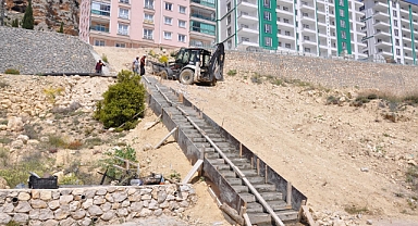 İlçenin Merdivenleri Yenilendi