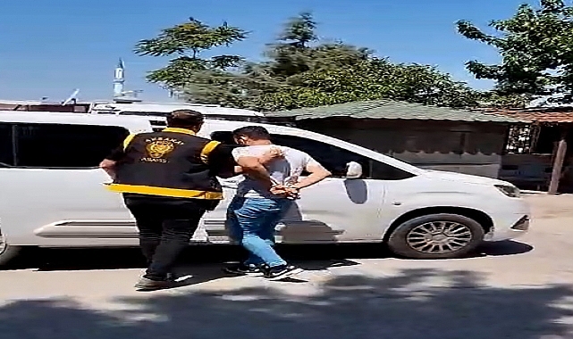 İş yerlerinden cep telefonu çalan 2 zanlı tutuklandı