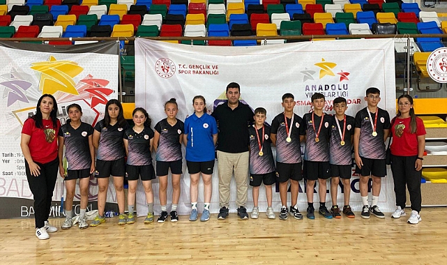 Karaman Analig Badminton Takımı Çankırı’da Yarı Final Biletini Kaptı