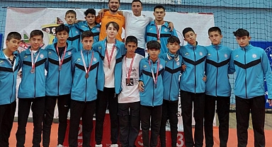 Karaman Analig Güreş Takımı Türkiye finallerine gitmeye hak kazandı