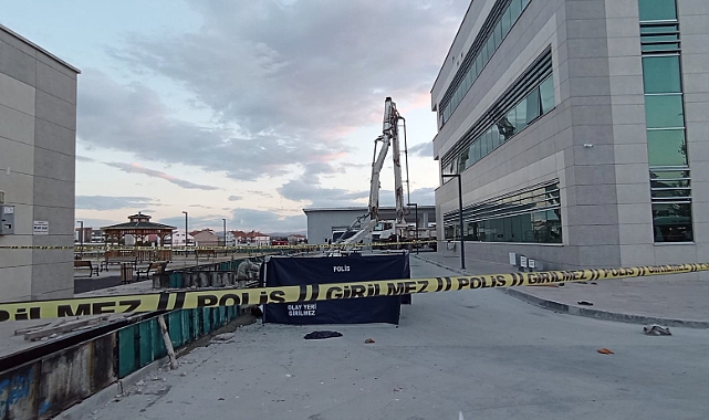 Karaman'da beton pompasının kırılan kolunun altında kalan 1 kişi öldü, 2 kişi  yaralandı