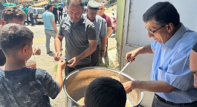 Karaman Ticaret Borsası'ndan aşure ikramı