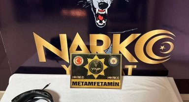 Kulaklıkla uyuşturucu madde taşıyan şüpheli tutuklandı