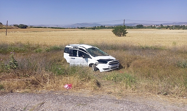 Otomobilin devrilmesi sonucu 4 kişi yaralandı