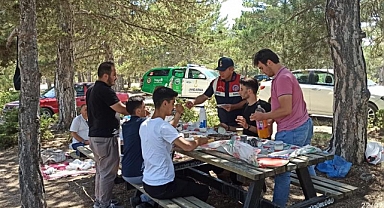 Piknikçilere Jandarma sürprizi