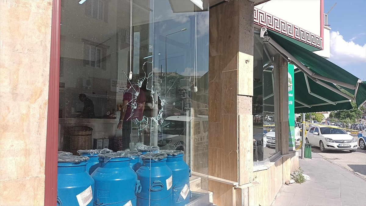 Silahlı kavgada 4 kişi yaralandı