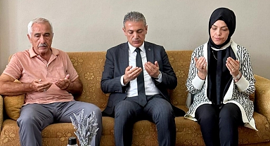 Vali Akkoyun şehit ailesini ziyaret etti