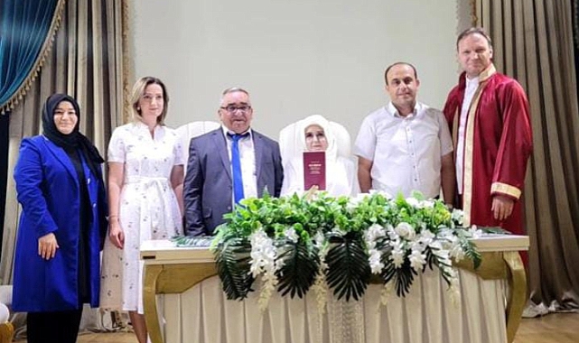 Hataylı depremzede kadın mutluluğu huzurevinde buldu