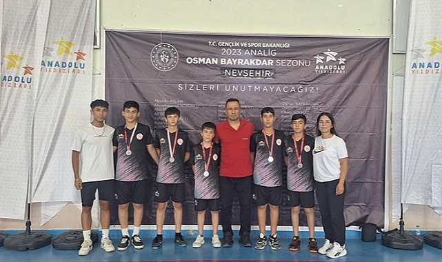 Karaman Analig Erkek Badminton Takımı Final Biletini Kaptı