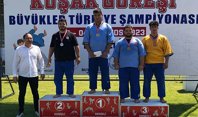 Kuşak Güreşinde Karaman Başarısı! Arslan, Türkiye Şampiyonu Oldu