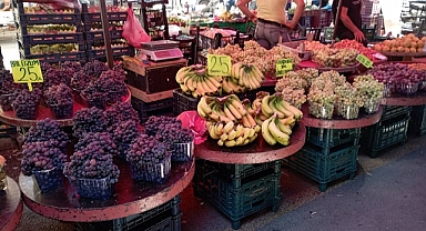 Karaman'da Semt Pazarında Fiyatlar