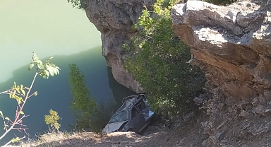 Karaman'da uçuruma yuvarlanan araçtaki kişi akarsuda boğuldu