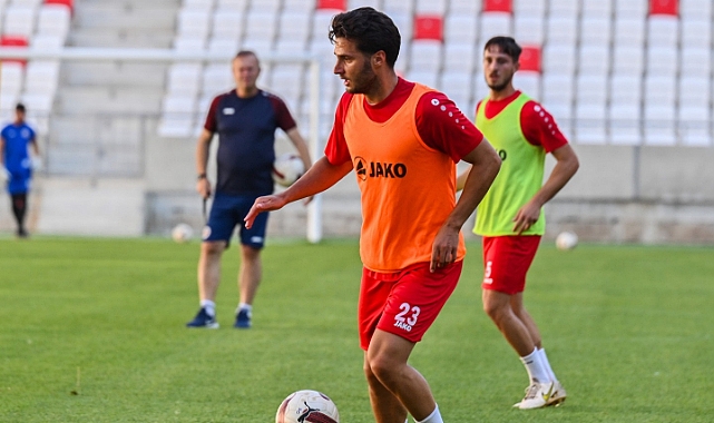 Karaman FK Yeni Stadyumda