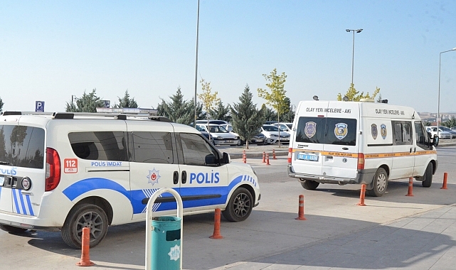 Komşu kavgasında 1 kişi silahla 2 kişi de darp neticesi yaralandı