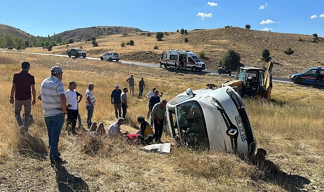 Otomobil devrildi 1 kişi öldü, 4 kişi yaralandı