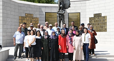 Şehit Aileleri Şehitlik Anıtını ziyaret etti