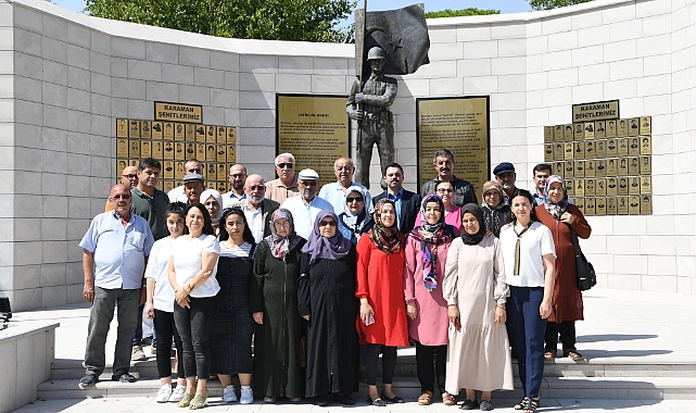 Şehit Aileleri Şehitlik Anıtını ziyaret etti
