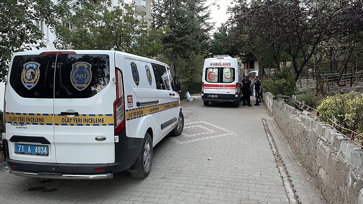 Silahlı kavgada bir kişi öldü