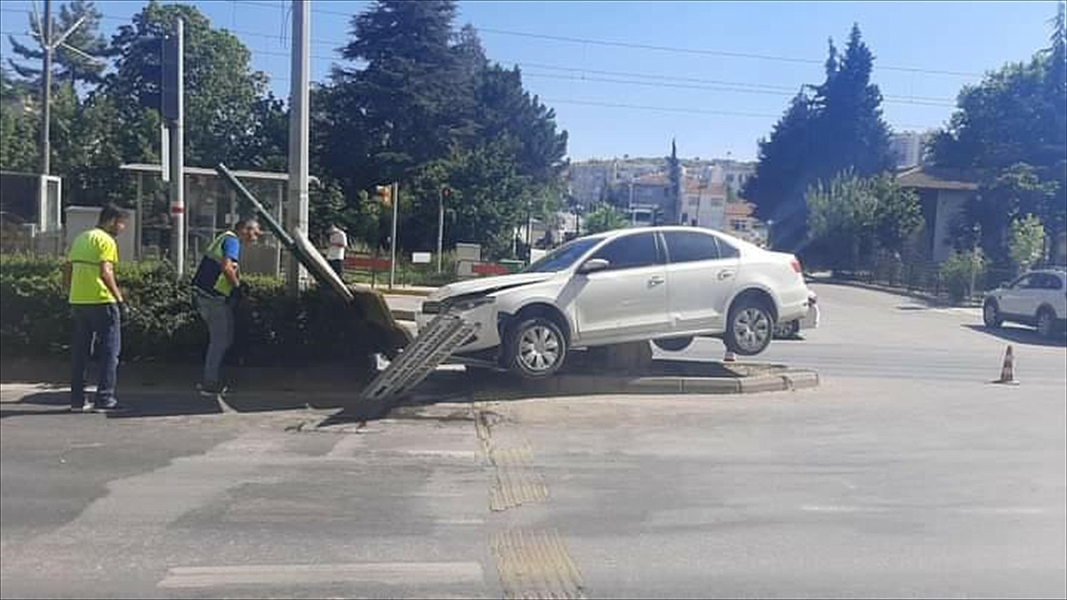 Trafik kazalarında 5 kişi yaralandı