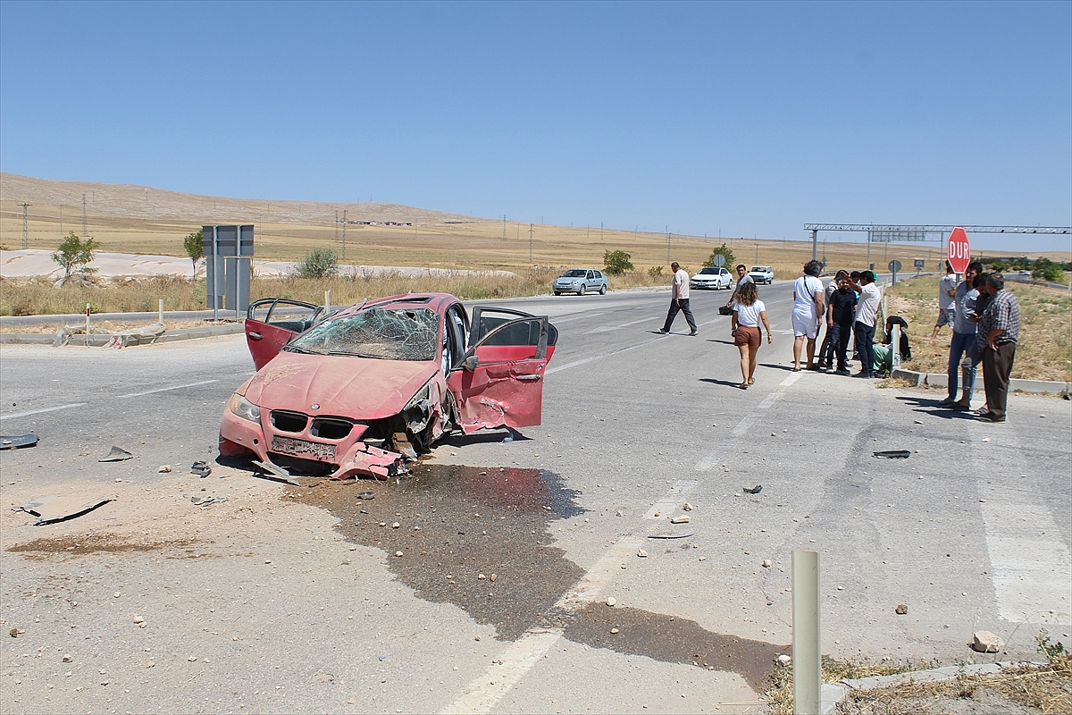 Trafik kazasında 4 kişi yaralandı