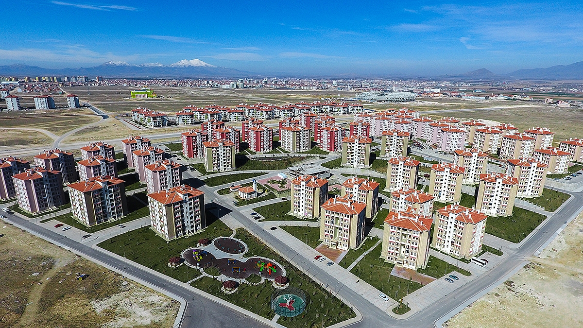 Türkiye'de geçen ay 275 bin 556 gayrimenkul satış işlemi yapıldı