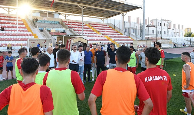 Vali Akkoyun Karaman FK futbolcuları ve teknik heyetle bir araya geldi
