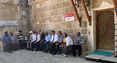 Vali Sarıibrahim’in İlk Köy Ziyareti Dereköy’e Oldu