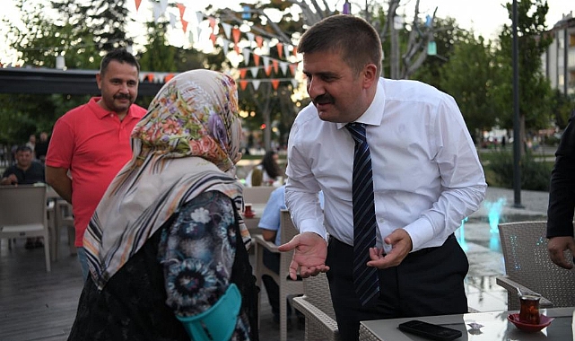 Vali Sarıibrahim, Millet Bahçesinde Vatandaşlarla Buluştu
