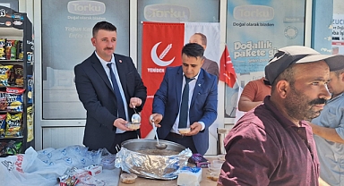 Yeniden Refah Partisi’nden aşure ikramı 