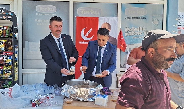 Yeniden Refah Partisi’nden aşure ikramı