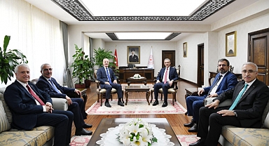 YÖK Başkanı Özvar'dan Vali Akkoyun'a Ziyaret