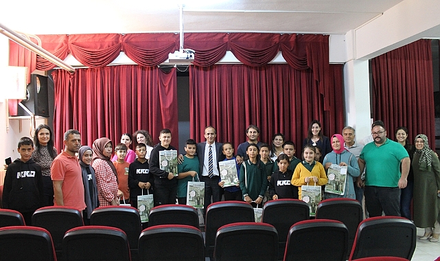İlçede Eylül Ayında Doğan Bütün Öğrencilerin Doğum Günü Kutlandı