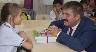 İlköğretim Haftası Karaman'da Coşkuyla Kutlandı