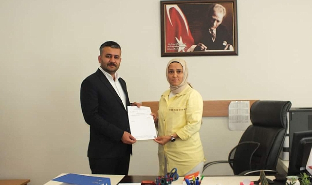 MHP İl Başkanı Gözel, mazbatasını aldı