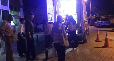 Şarampole devrilen otomobildeki 3 kişi yaralandı