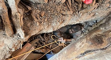 Temel kazısında göçükte kalan kişi kurtarıldı
